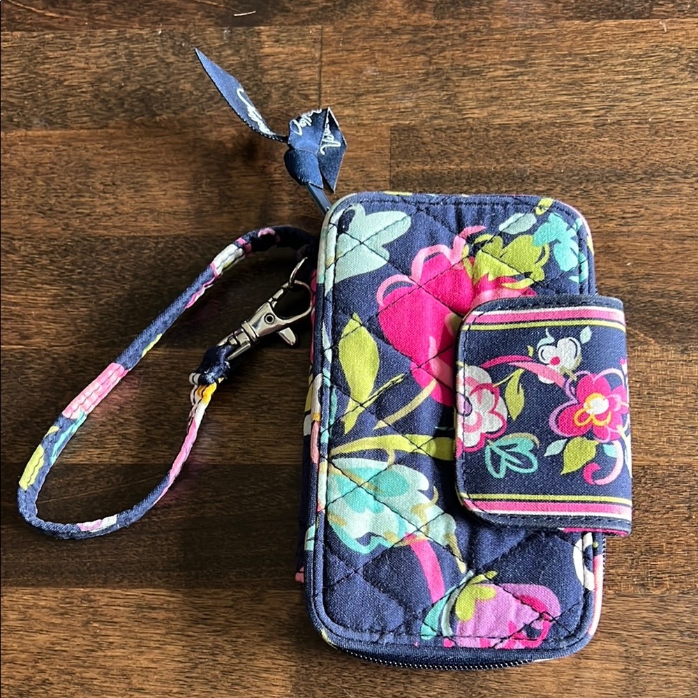 Vera‎ Bradley Tutti Frutti All In One Wristlet Wallet Floral Quilted Cotton Navy